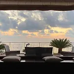 Casa Indipendente Con Vista Mare *