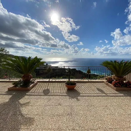 Casa Indipendente Con Vista Mare * 잠브로네