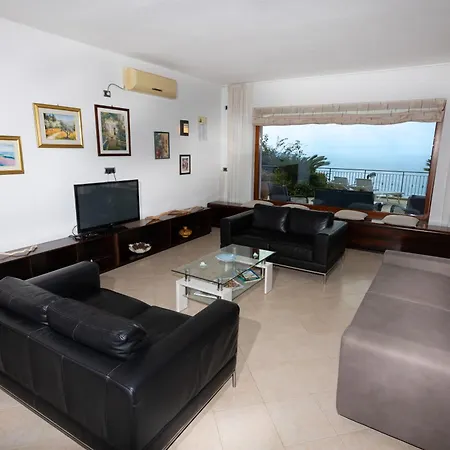 Casa Indipendente Con Vista Mare 度假居 赞布隆内
