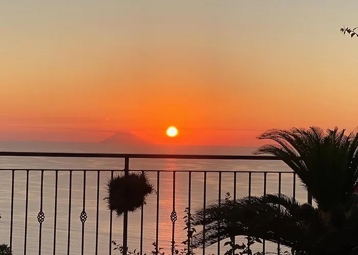 Casa Indipendente Con Vista Mare 度假居